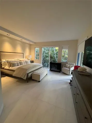 3900 Island Boulevard Aventura FL 33160