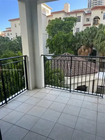 3900 Island Boulevard Aventura FL 33160