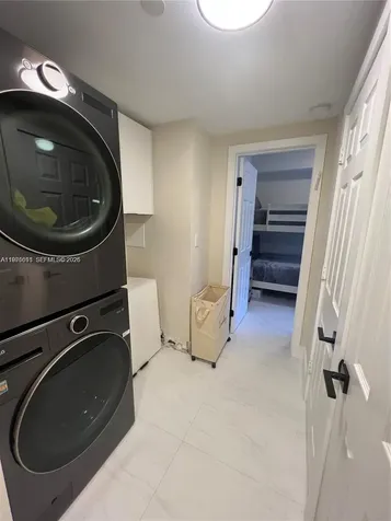 3900 Island Boulevard Aventura FL 33160