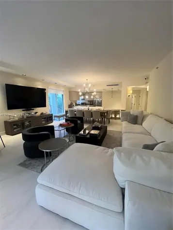 3900 Island Boulevard Aventura FL 33160