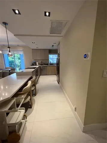 3900 Island Boulevard Aventura FL 33160