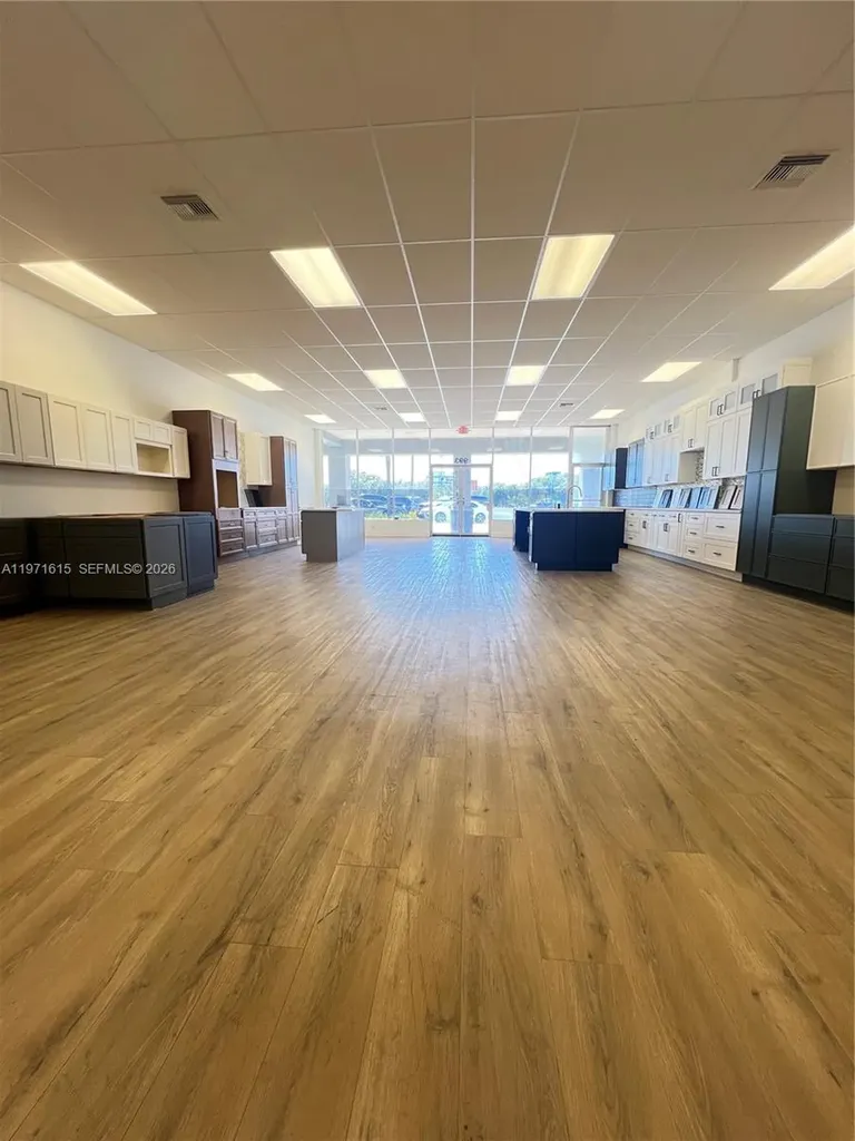 993 W State Road 84 Fort Lauderdale FL 33315