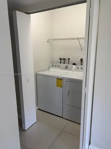 35 NE 13th Street Fort Lauderdale FL 33304