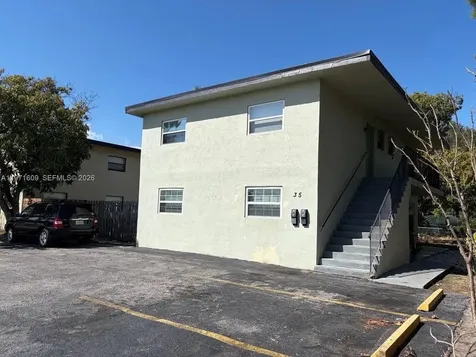 35 NE 13th Street Fort Lauderdale FL 33304