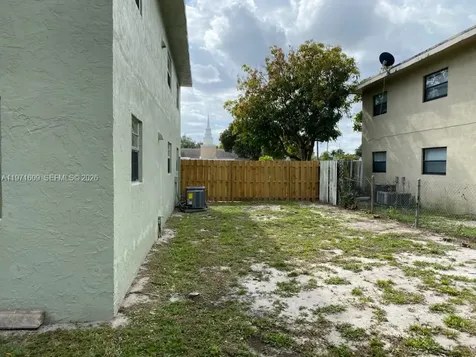 35 NE 13th Street Fort Lauderdale FL 33304
