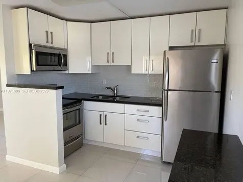 35 NE 13th Street Fort Lauderdale FL 33304