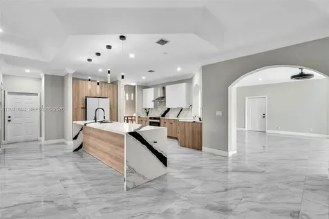 12555 SW 34th Place Davie FL 33330