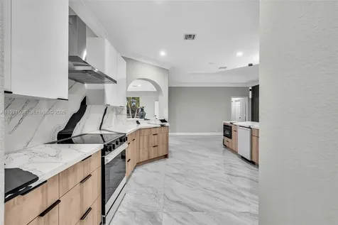 12555 SW 34th Place Davie FL 33330