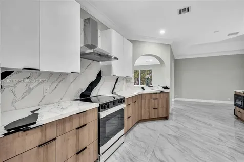 12555 SW 34th Place Davie FL 33330