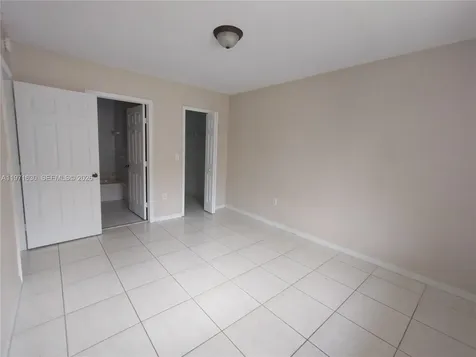 6756 NW 182nd Street Hialeah FL 33015