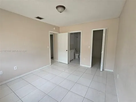 6756 NW 182nd Street Hialeah FL 33015
