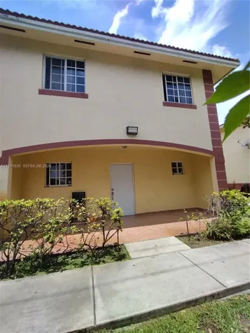6756 NW 182nd Street Hialeah FL 33015