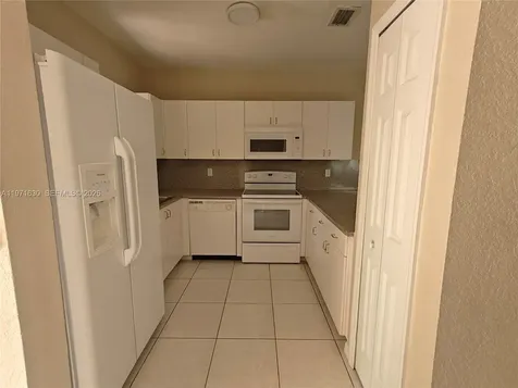 6756 NW 182nd Street Hialeah FL 33015