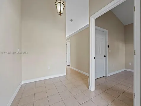 704 SE 14th Place Homestead FL 33033