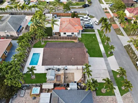 704 SE 14th Place Homestead FL 33033