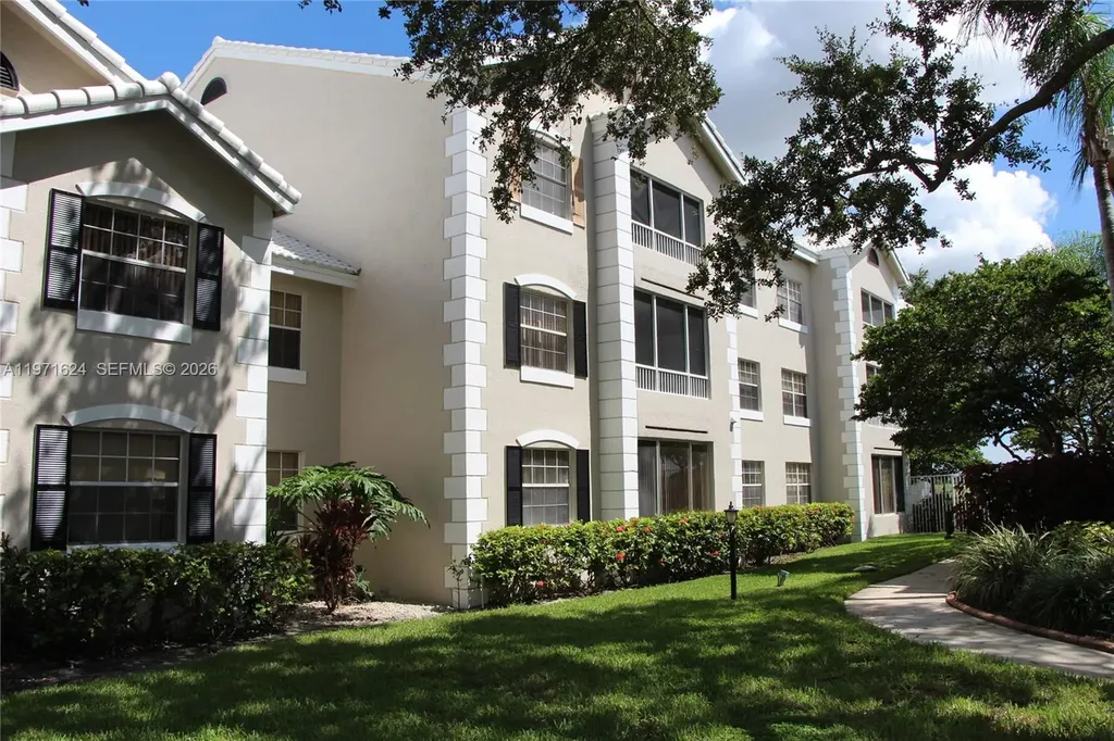 2831 N Oakland Forest Drive Oakland Park FL 33309
