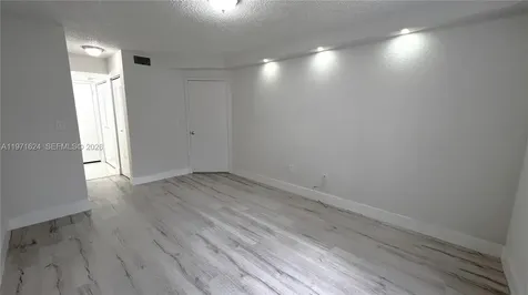 2831 N Oakland Forest Drive Oakland Park FL 33309