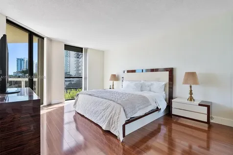 20191 E Country Club Drive Aventura FL 33180
