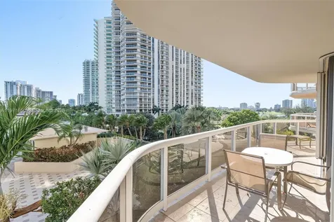 20191 E Country Club Drive Aventura FL 33180