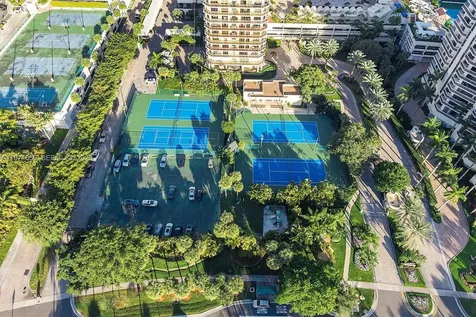 20191 E Country Club Drive Aventura FL 33180