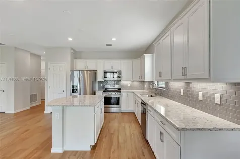 727 SE Boboli Way Port St. Lucie FL 34984