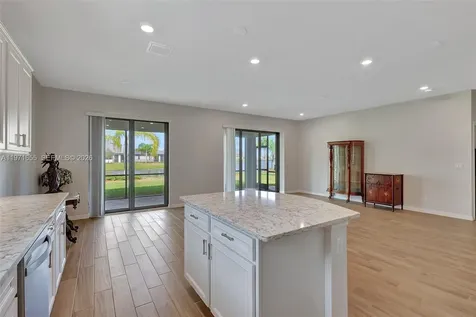 727 SE Boboli Way Port St. Lucie FL 34984