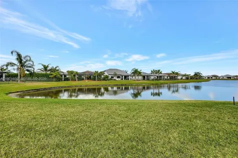 727 SE Boboli Way Port St. Lucie FL 34984