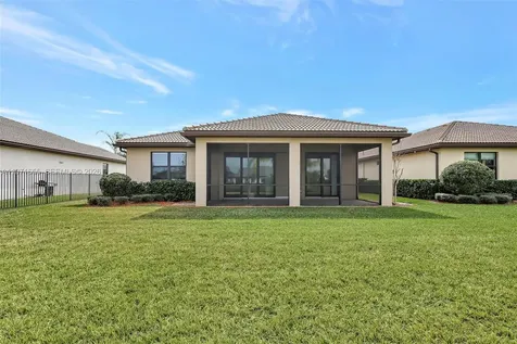 727 SE Boboli Way Port St. Lucie FL 34984