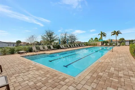 727 SE Boboli Way Port St. Lucie FL 34984