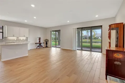 727 SE Boboli Way Port St. Lucie FL 34984