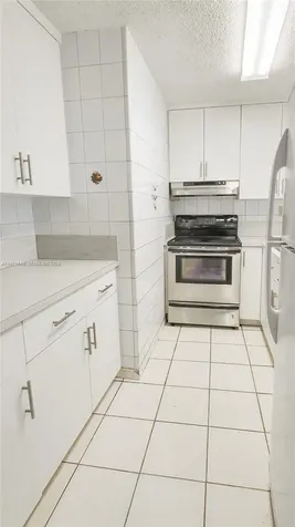 8480 SW 154th Cir Court Miami FL 33193