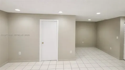 8480 SW 154th Cir Court Miami FL 33193