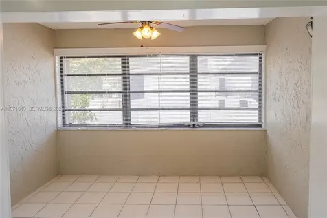 8480 SW 154th Cir Court Miami FL 33193