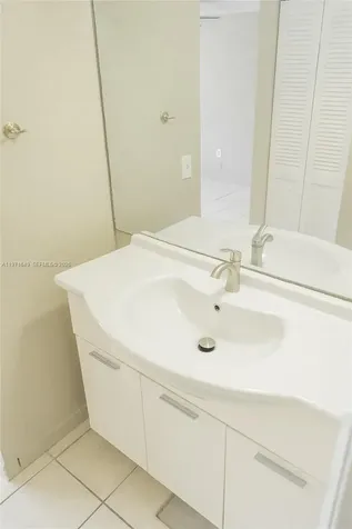 8480 SW 154th Cir Court Miami FL 33193