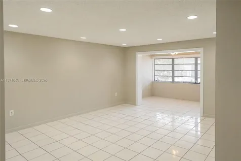 8480 SW 154th Cir Court Miami FL 33193