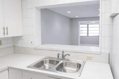8480 SW 154th Cir Court Miami FL 33193