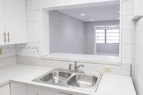 8480 SW 154th Cir Court Miami FL 33193