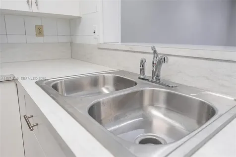8480 SW 154th Cir Court Miami FL 33193