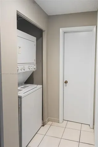 8480 SW 154th Cir Court Miami FL 33193