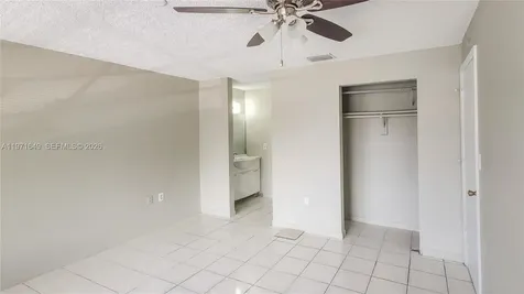 8480 SW 154th Cir Court Miami FL 33193