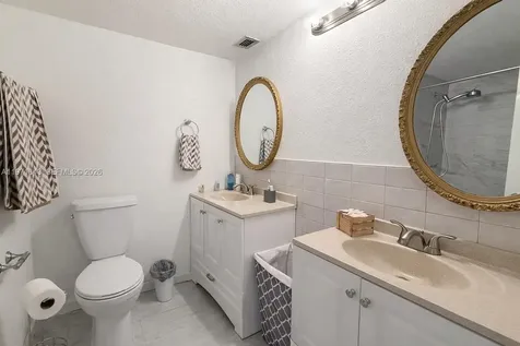 950 NE 199th Street Miami FL 33179