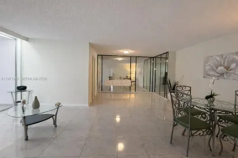 950 NE 199th Street Miami FL 33179