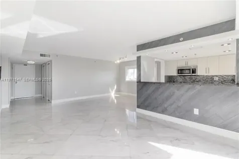 1345 West Avenue Miami Beach FL 33139