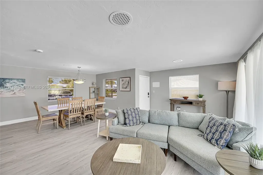 1950 NE 55th Court Fort Lauderdale FL 33308