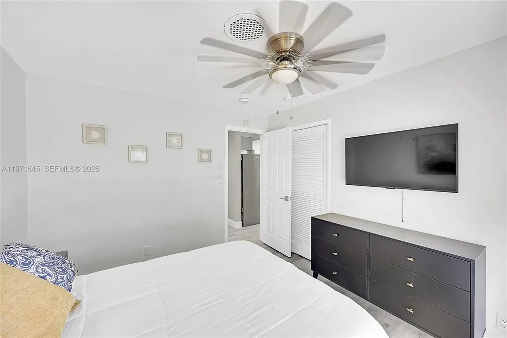 1950 NE 55th Court Fort Lauderdale FL 33308