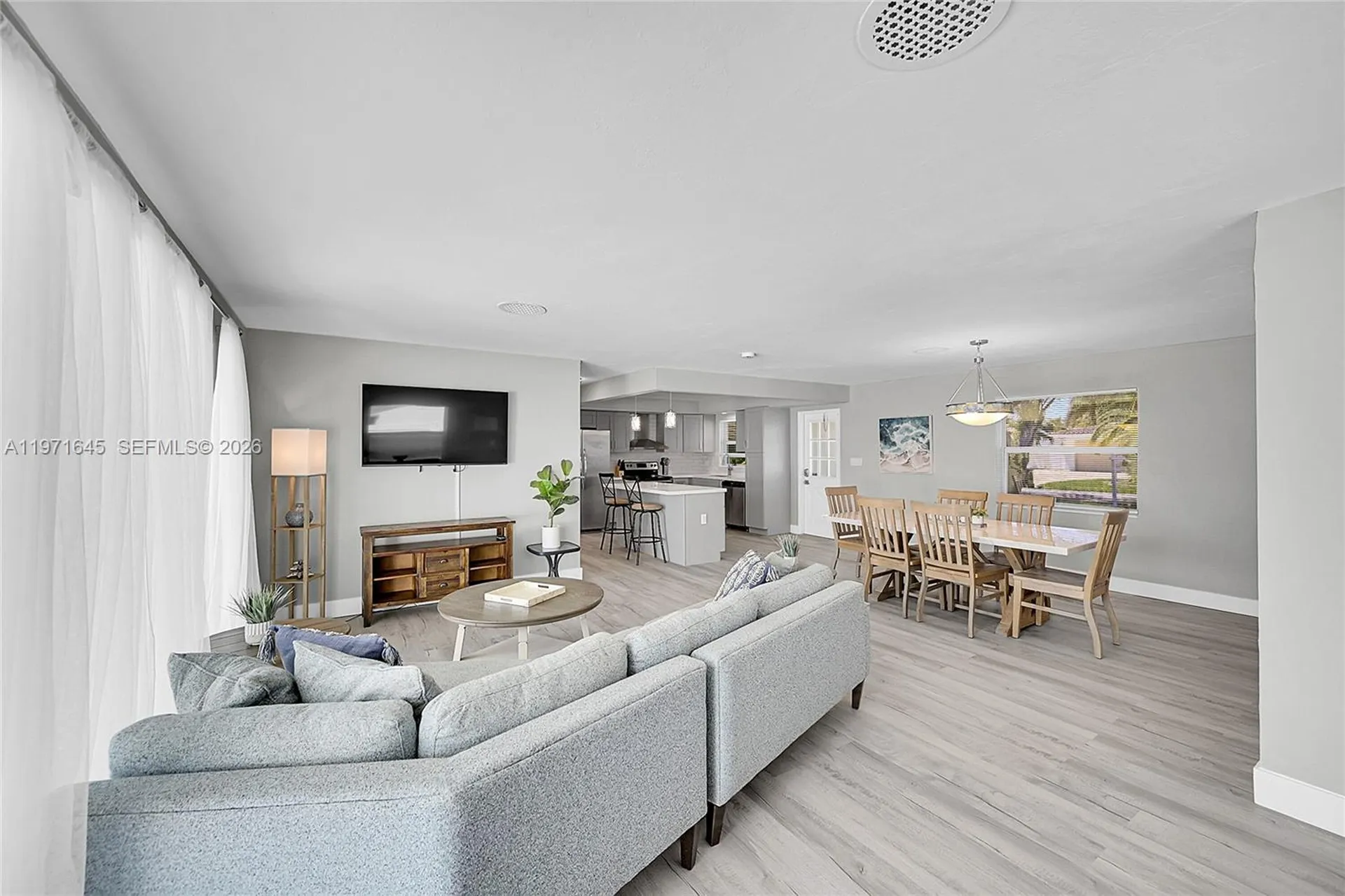 1950 NE 55th Court Fort Lauderdale FL 33308