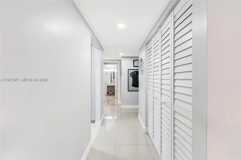 601 Ives Dairy Road Miami FL 33179