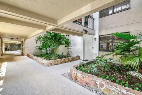 601 Ives Dairy Road Miami FL 33179