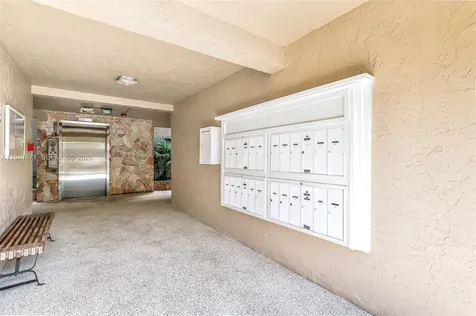 601 Ives Dairy Road Miami FL 33179