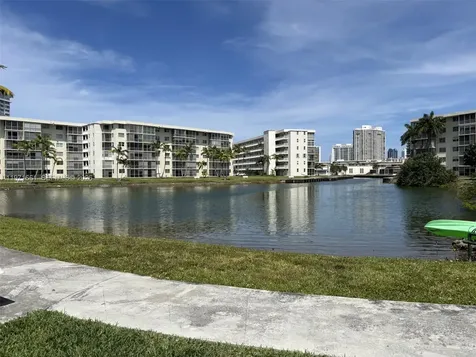 2903 Point East Drive Aventura FL 33160